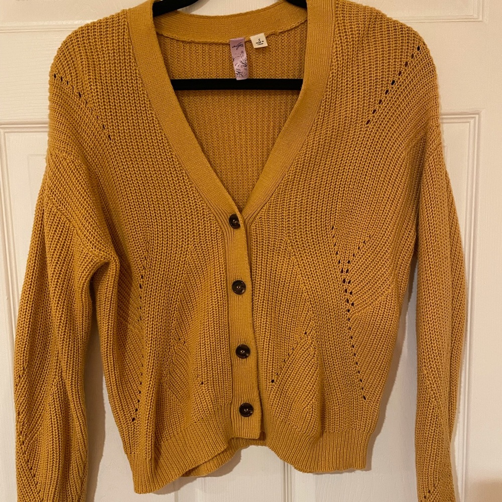 Mustard yellow Francesca’s knit cardigan